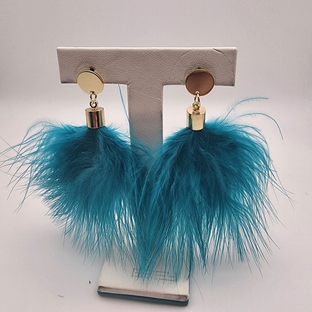 NWOT Molly Phillips Blue Feather Earrings